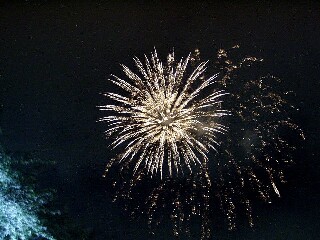 fireworks_2004_170001.jpg