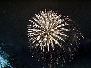 fireworks_2004_180001.jpg